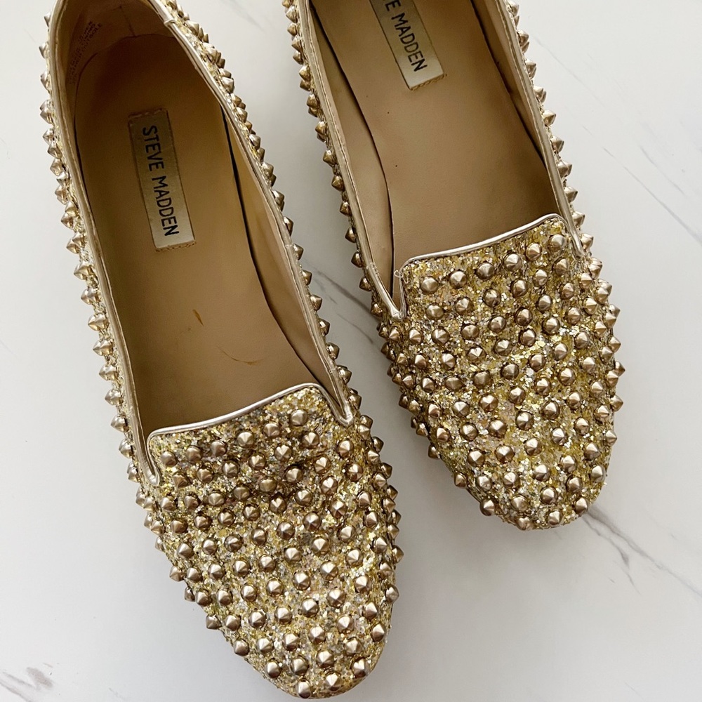 Steve Madden Gold Sequin Studded flats